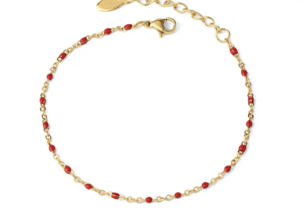 Red tiny bracelet